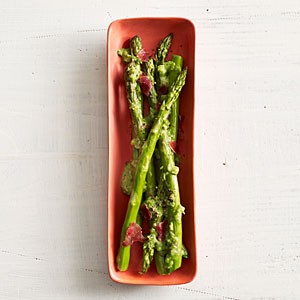 Asparagus with peas and prosciutto