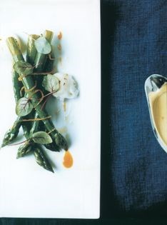 Asparagus with quail's eggs and pink grapefruit Hollandaise