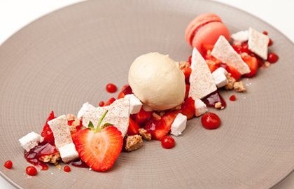 Assiette of Sweet Eve strawberries with balsamic vinegar ice cream