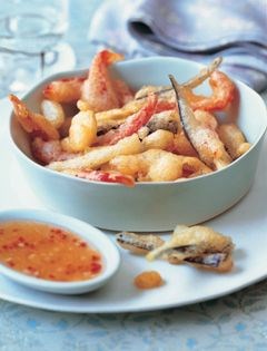 Aubergine and pepper tempura with sweet chilli dip