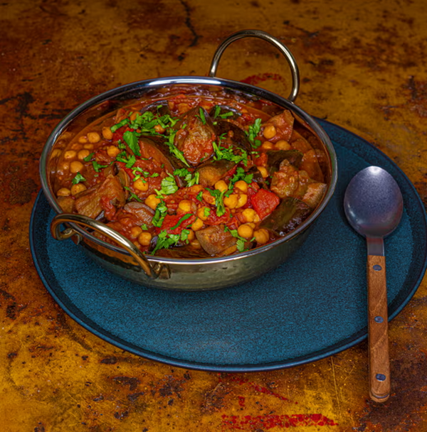 Aubergine curry with dark chocolate & lime
