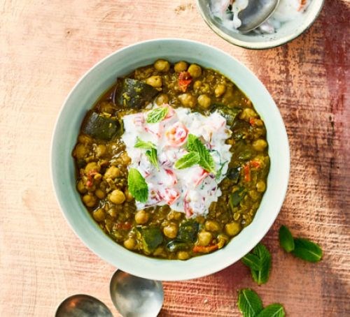 Aubergine dhal with tomato & onion raita