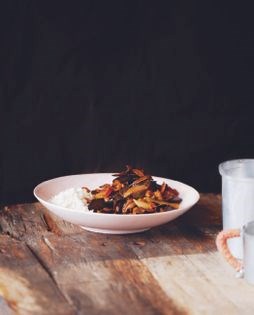 Aubergine [eggplant] and tamarind curry (Kathirikai pitattal)