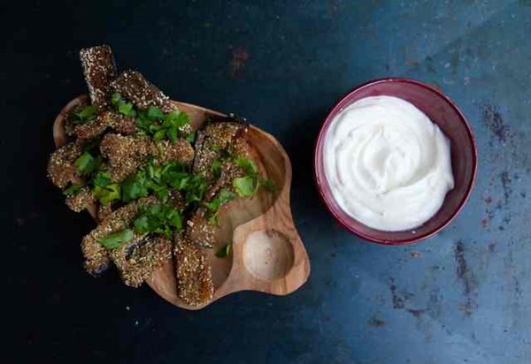Aubergine fingers with honey and cornmeal