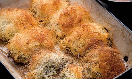 Aubergine kadaifi nests