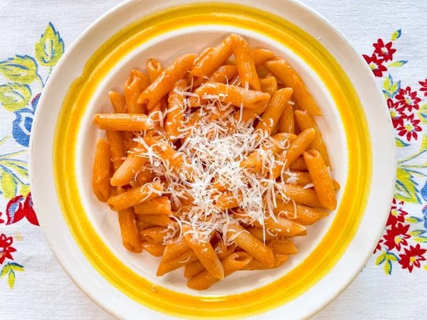 Audrey Hepburn's penne with ketchup