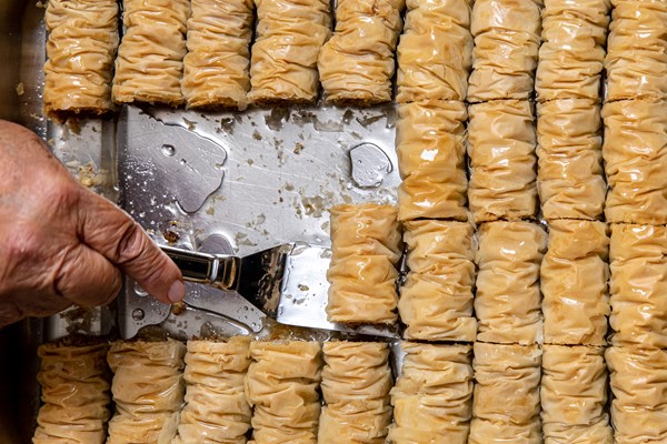 Auntie Roberta's Armenian phyllo pastry with walnuts (Bourma)
