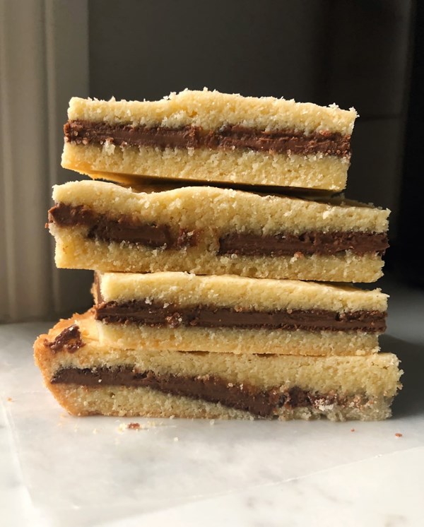 Auntie Sherry’s chocolate bar bars
