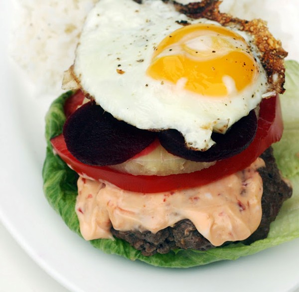 Aussie burger, Portuguese style