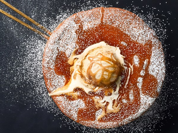 Austrian apple pancake (Kaiserschmarm)