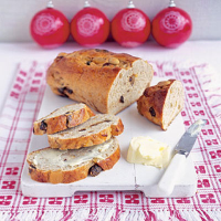 Austrian kletzenbrot
