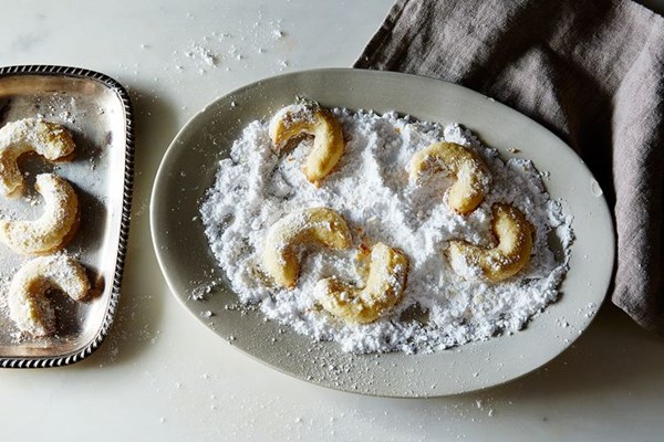 Austrian vanilla crescents (Vanillekipferl)