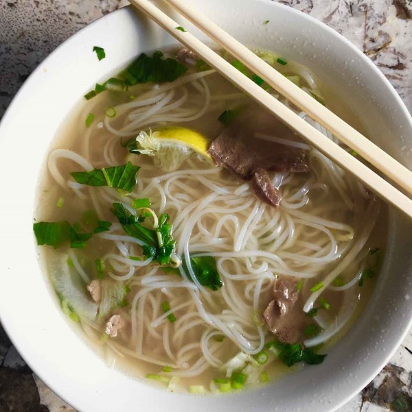 Authentic Vietnamese pho [pho broth]