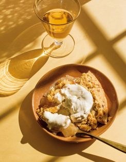 Autumn pear pie