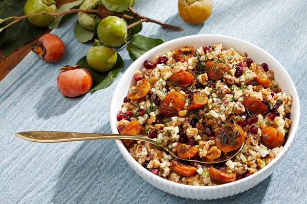 Autumn salad with farro, apple and roasted persimmon