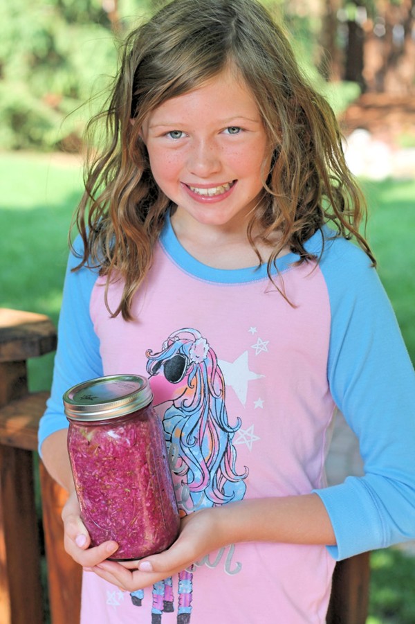 Ava's hot pink kraut