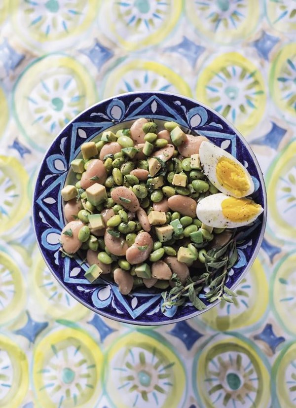 Avocado & bean salad
