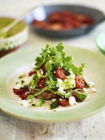 Avocado & slow-roasted tomatoes on toast