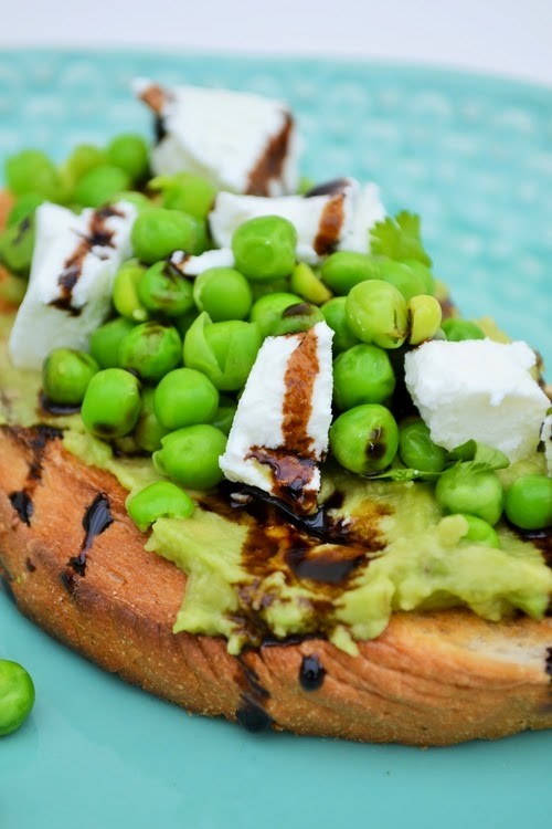 Avocado and pea bruschetta