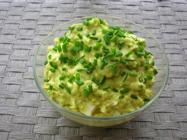 Avocado egg dip