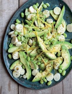 Avocado, hearts of palm, edamame & za'atar salad