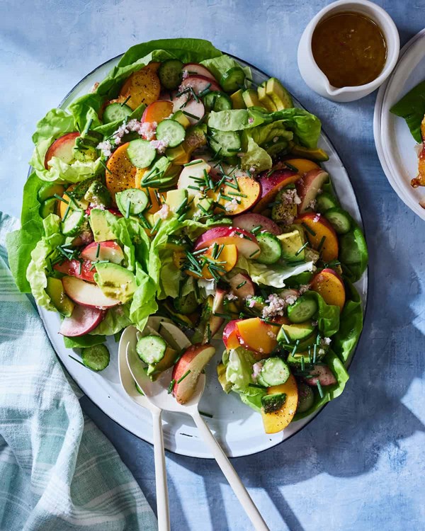 Avocado peach salad