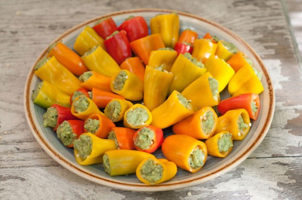 Avocado pesto stuffed peppers