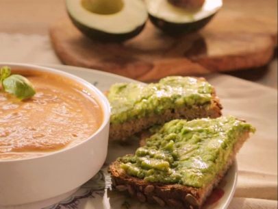 Avocado pesto toast