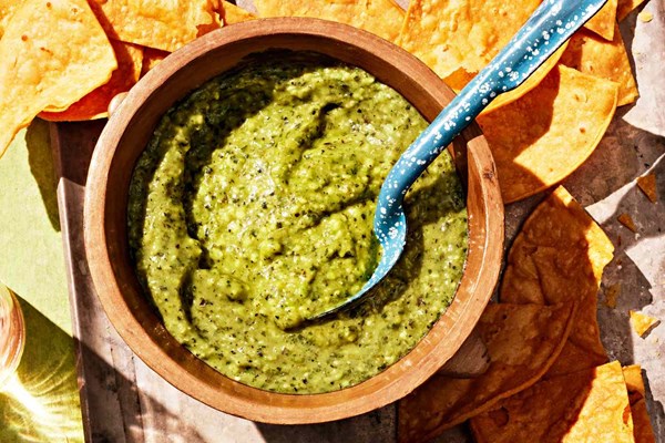 Avocado salsa (Salsa asada de aguacate)