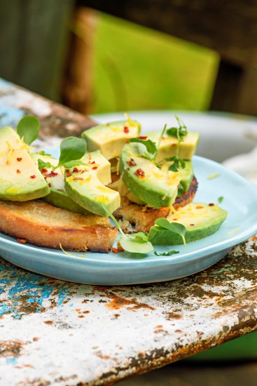 Avocado toast with lemon & chile