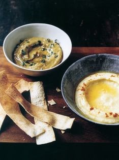 Baba ganoush with hommus and Arab bread