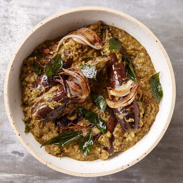 Baby aubergines with coconut curry