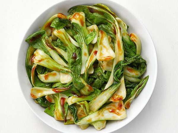 Baby bok choy with oyster sauce