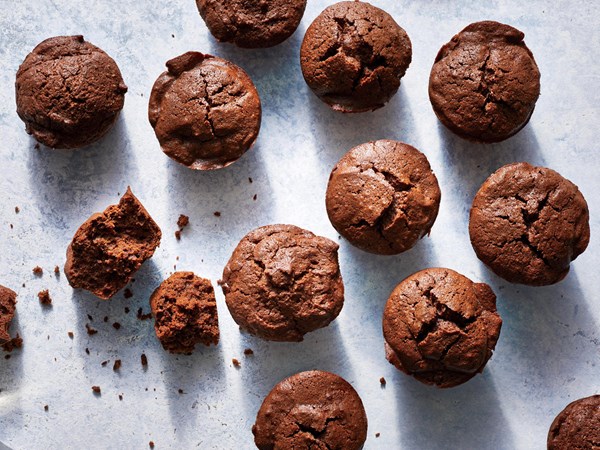Baby chocolate cakes