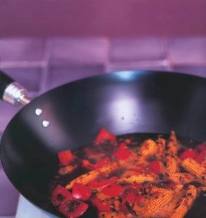 Baby corn with black beans and chilli