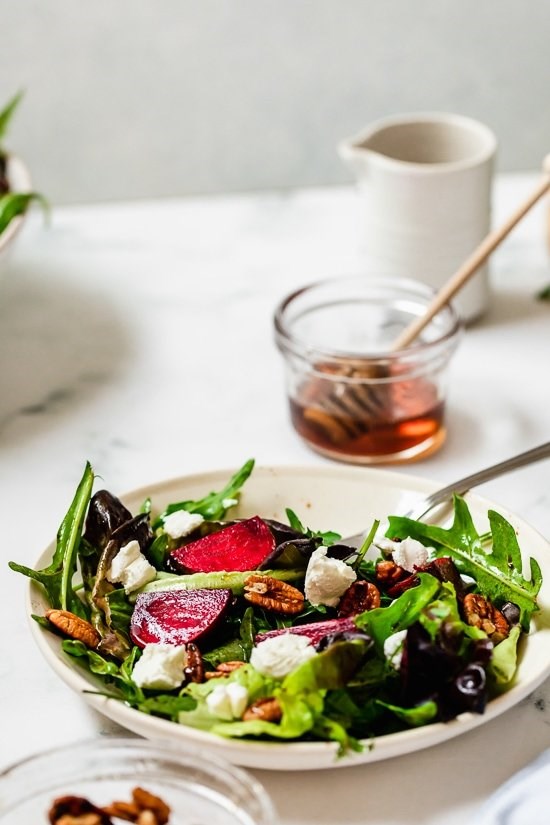 Baby greens with goat cheese, beets and candied pecans