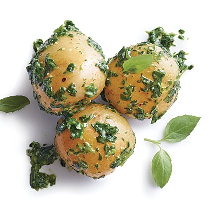 Baby potatoes with arugula pesto