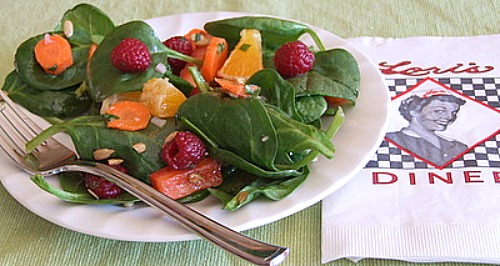 Baby spinach & raspberry salad