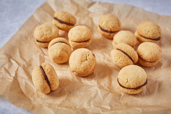 Baci di dama - 'lady's kisses'