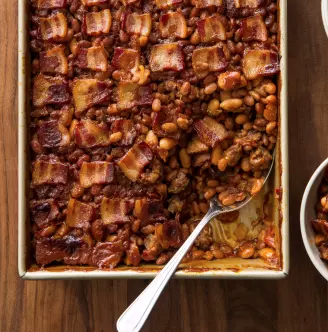 Backyard barbecue beans