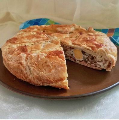 Bacon & egg pie