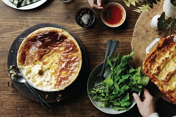 Bacon and cauliflower cheese pie