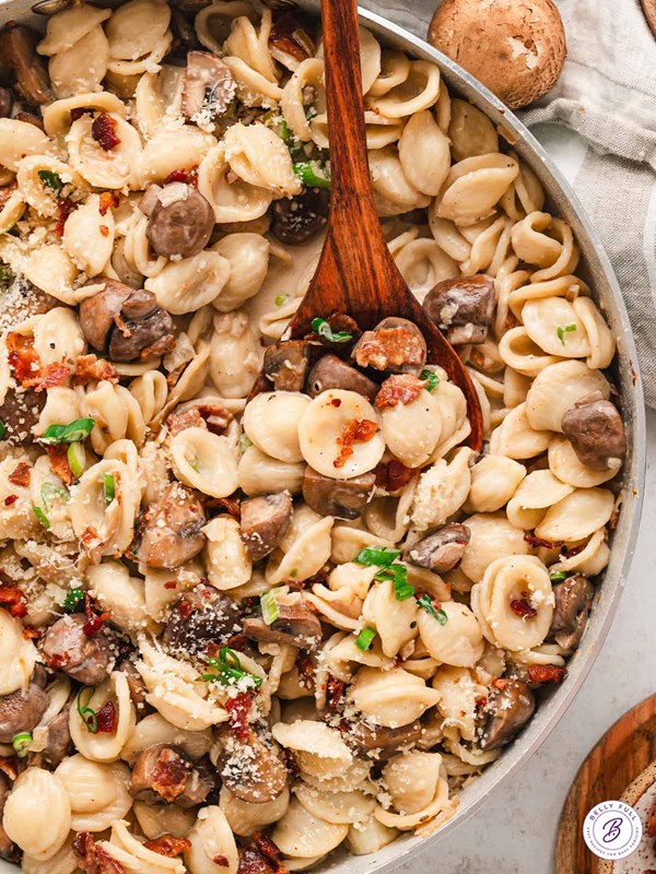Bacon and mushroom pasta