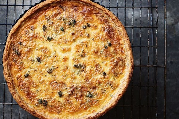 Bacon and onion quiche