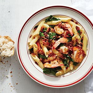 Bacon and shrimp pasta toss