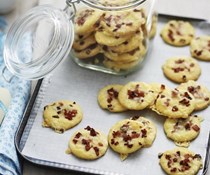 Bacon biscuits