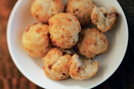 Bacon cheddar biscuits