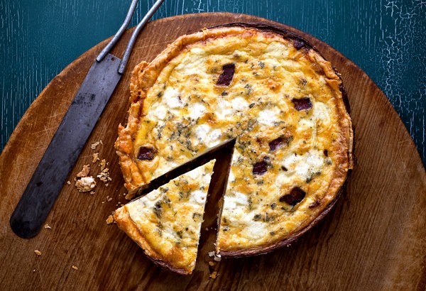 Bacon-cheddar quiche