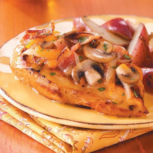 Bacon-cheese topped chicken 