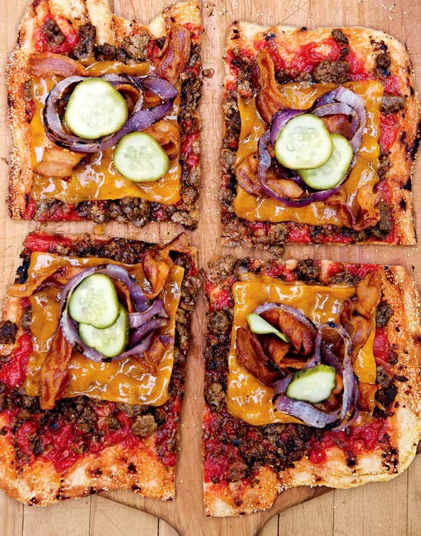 Bacon cheeseburger pizza
